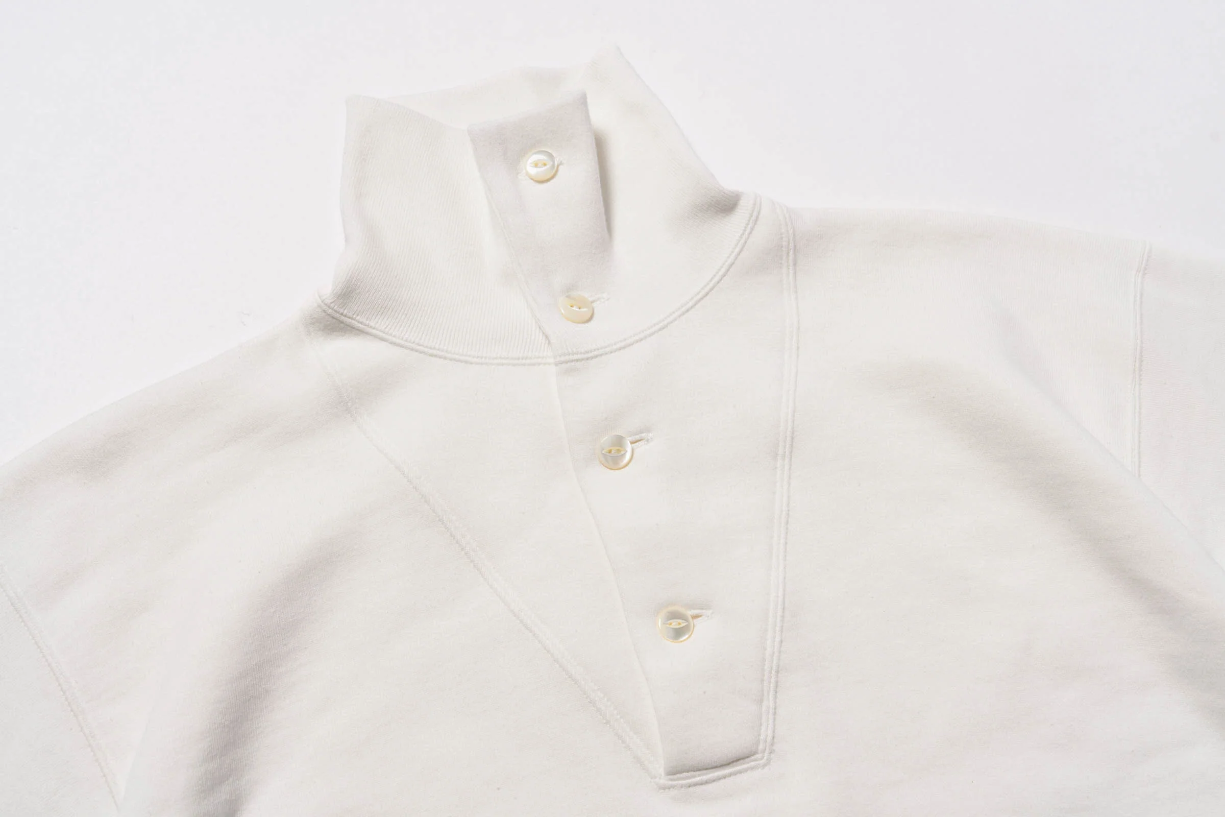 10 OZ. LOOPWHEEL CRUISER SWEATSHIRT - Image 6
