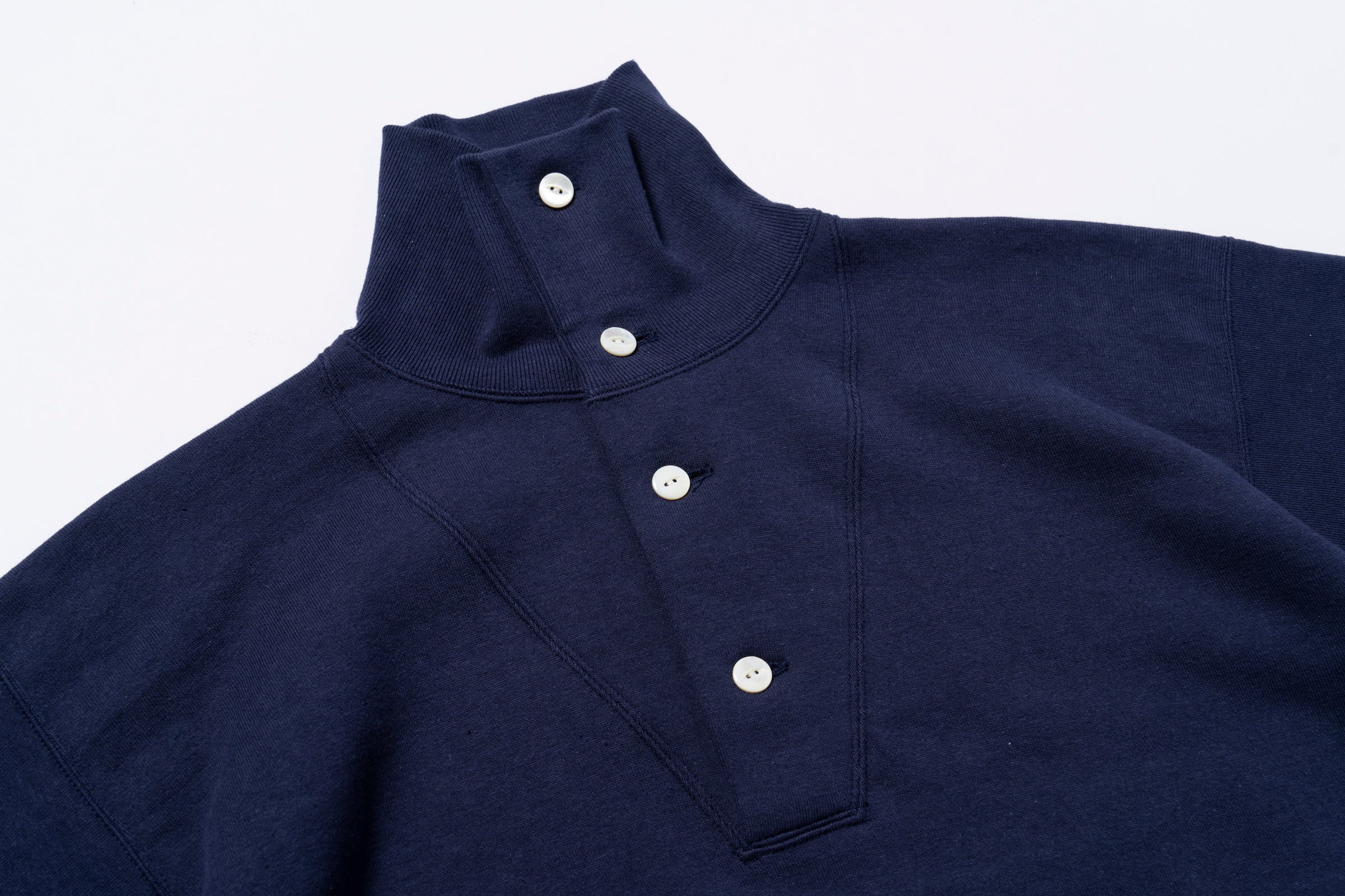10 OZ. LOOPWHEEL CRUISER SWEATSHIRT - Image 6