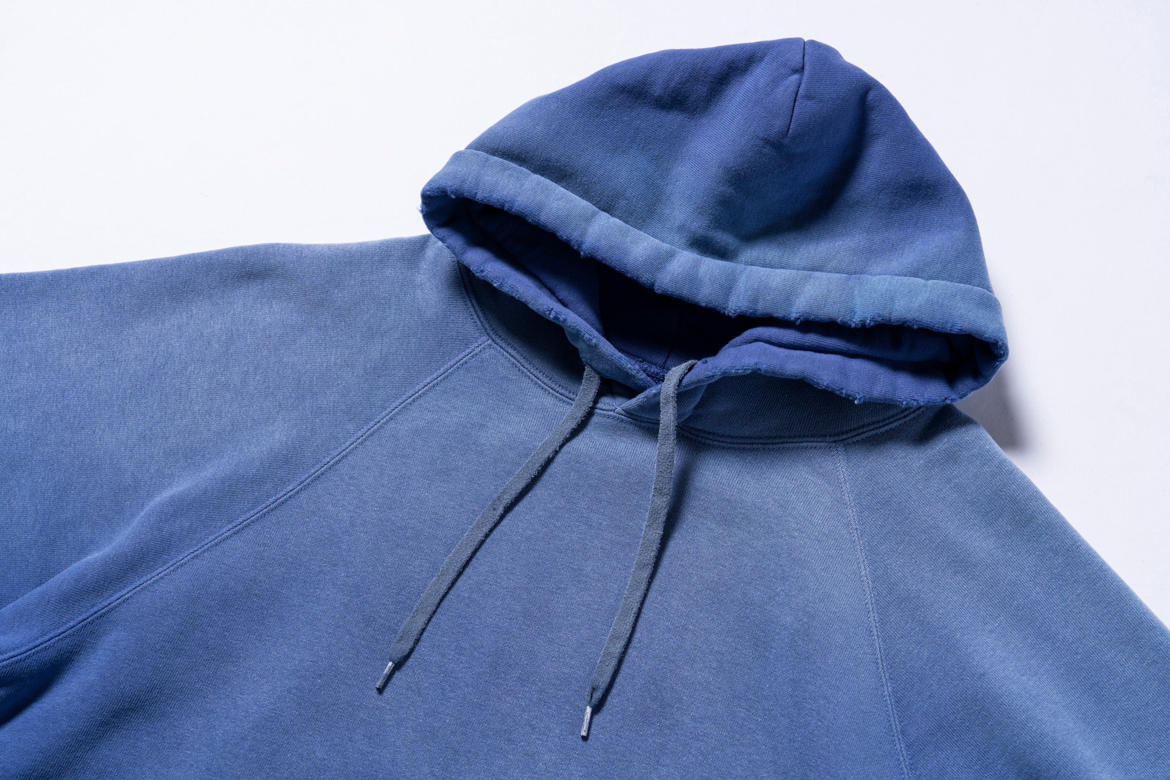 9 OZ. LOOPWHEEL RAGLAN HOODED SWEATSHIRT / FADED - Image 5