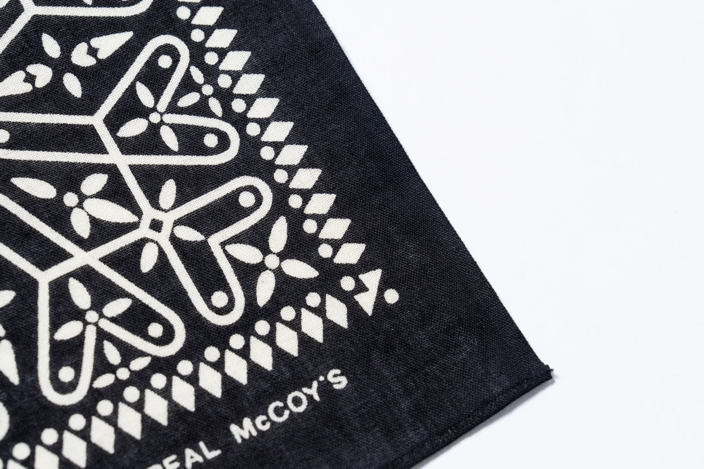 BANDANNA 'CROSS’ - Image 4