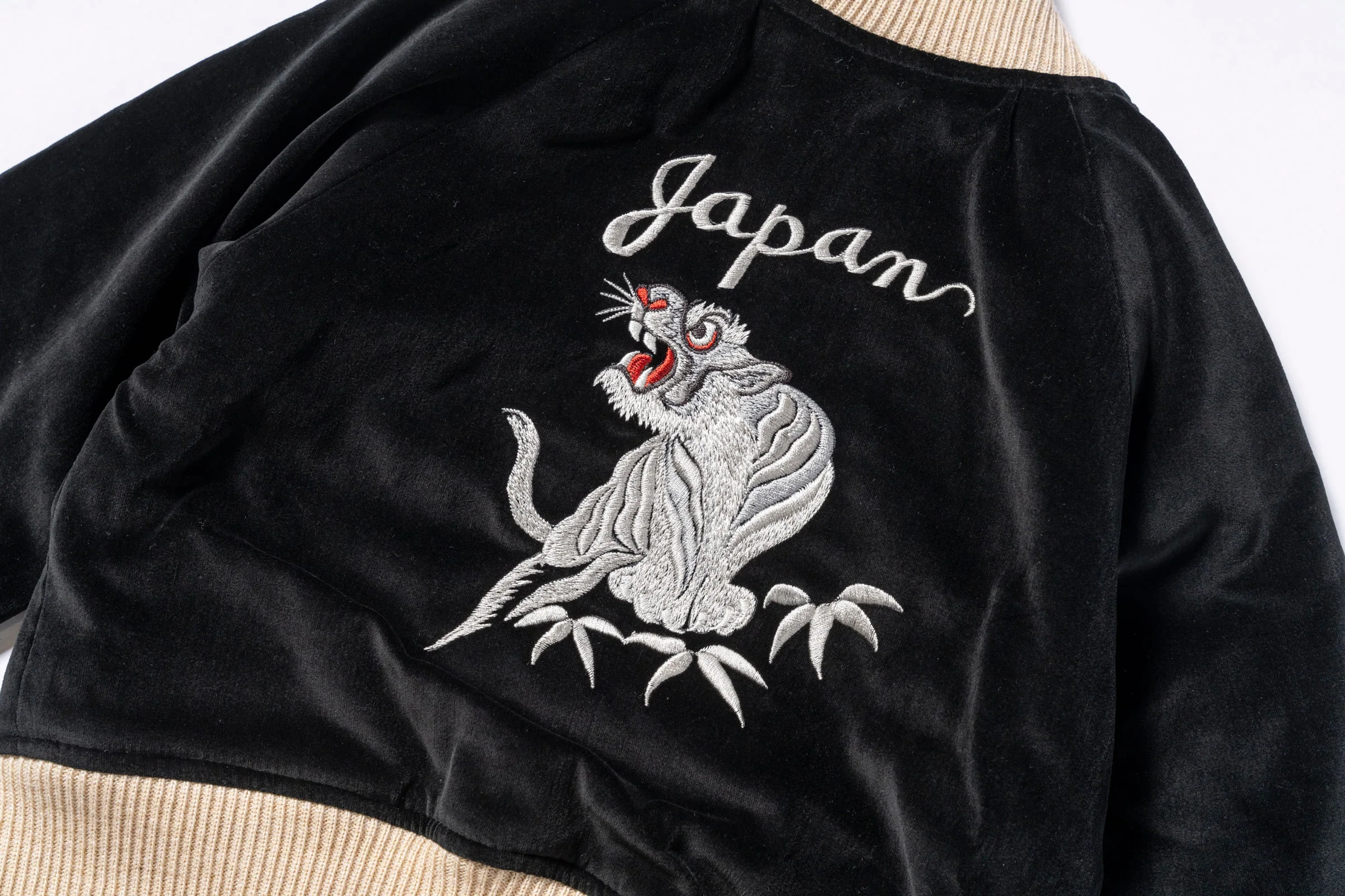 SUKA JACKET for JUNIORS / TIGER AND EAGLE - Image 3