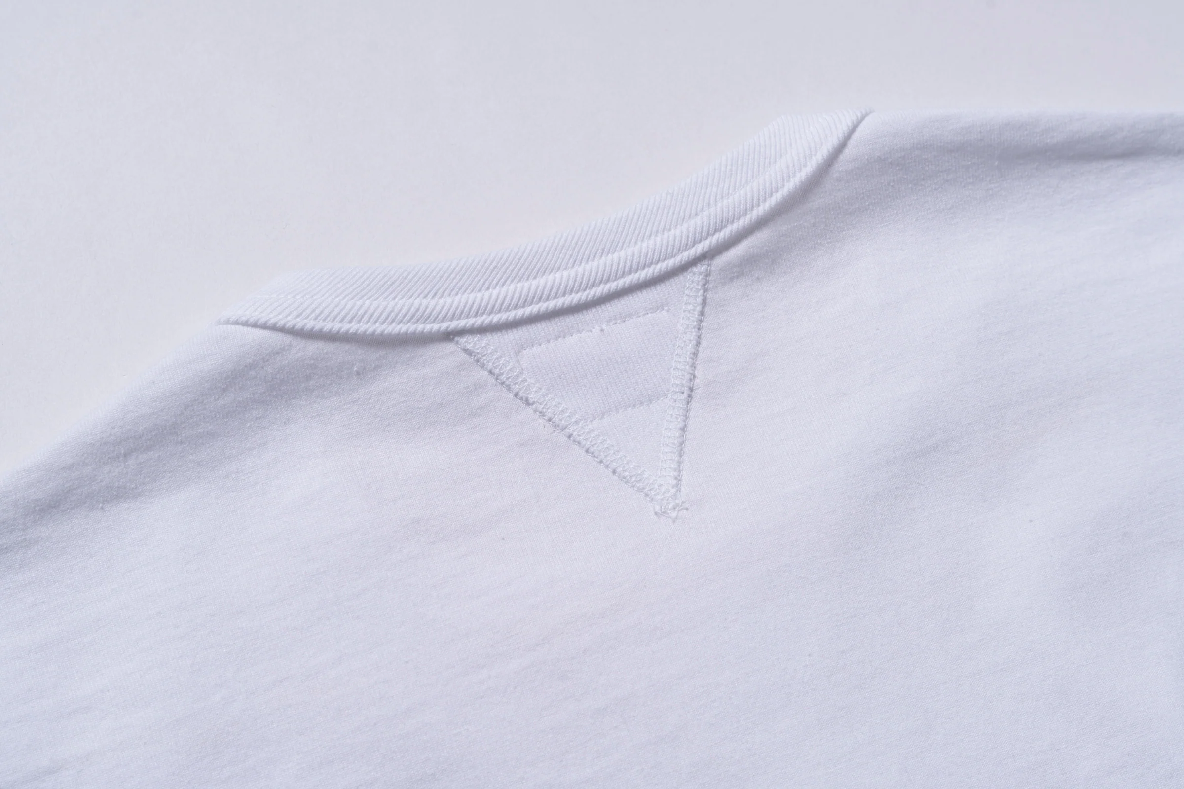 GUSSET TEE - Image 5