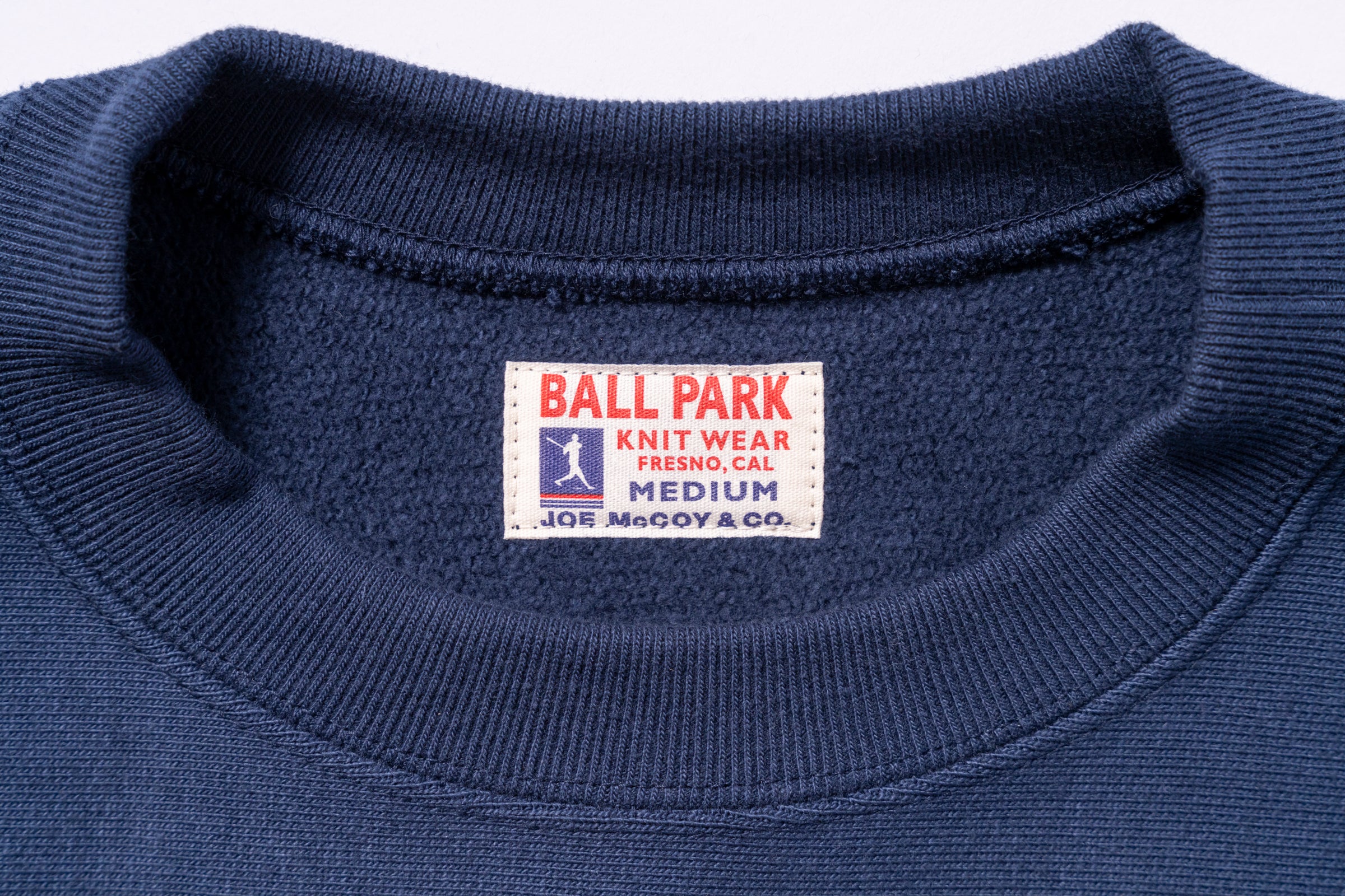 HEAVYWEIGHT CREWNECK / COASTGUARD - Image 4