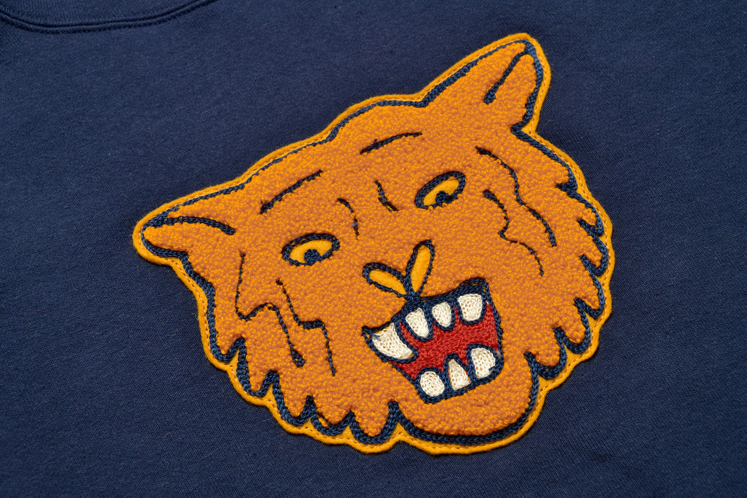 HOODED SWEATSHIRT / DUNBAR CHENILLE - Image 5
