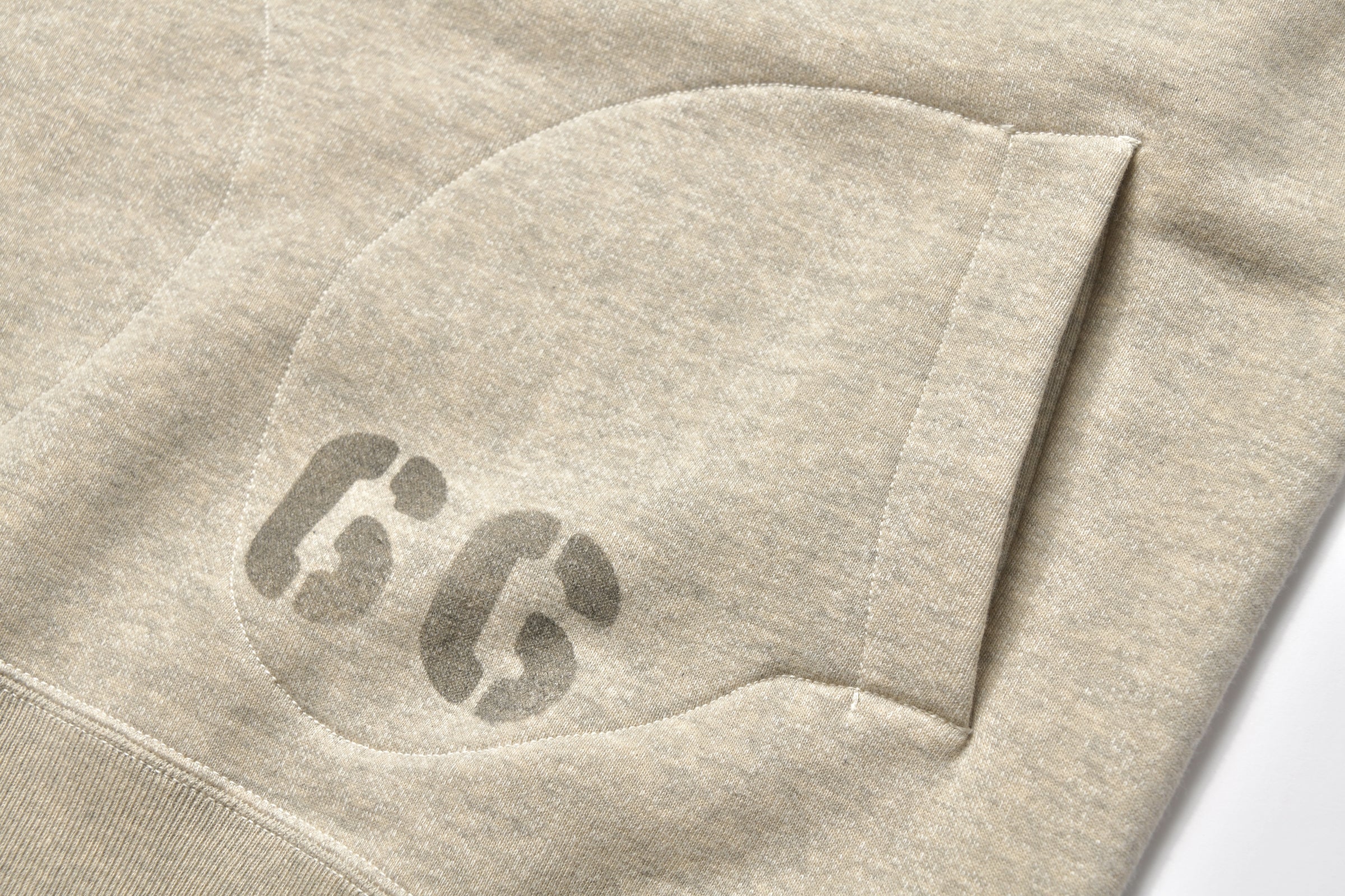 HOODED SWEATSHIRT / DUNBAR STENCIL - Image 6