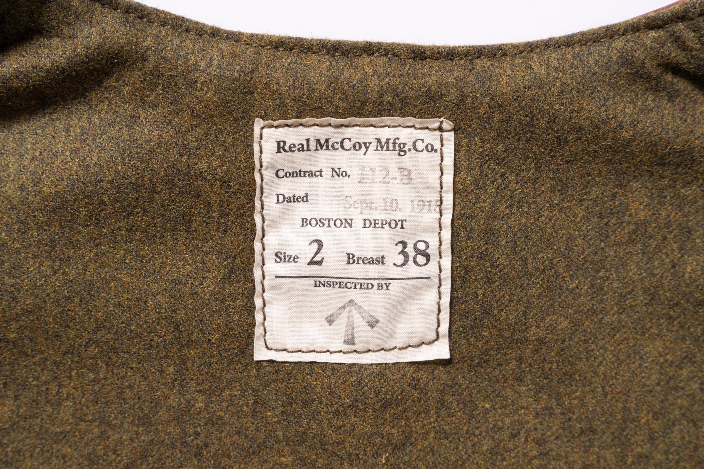 JERKIN VEST / SHEEPSKIN - Image 4
