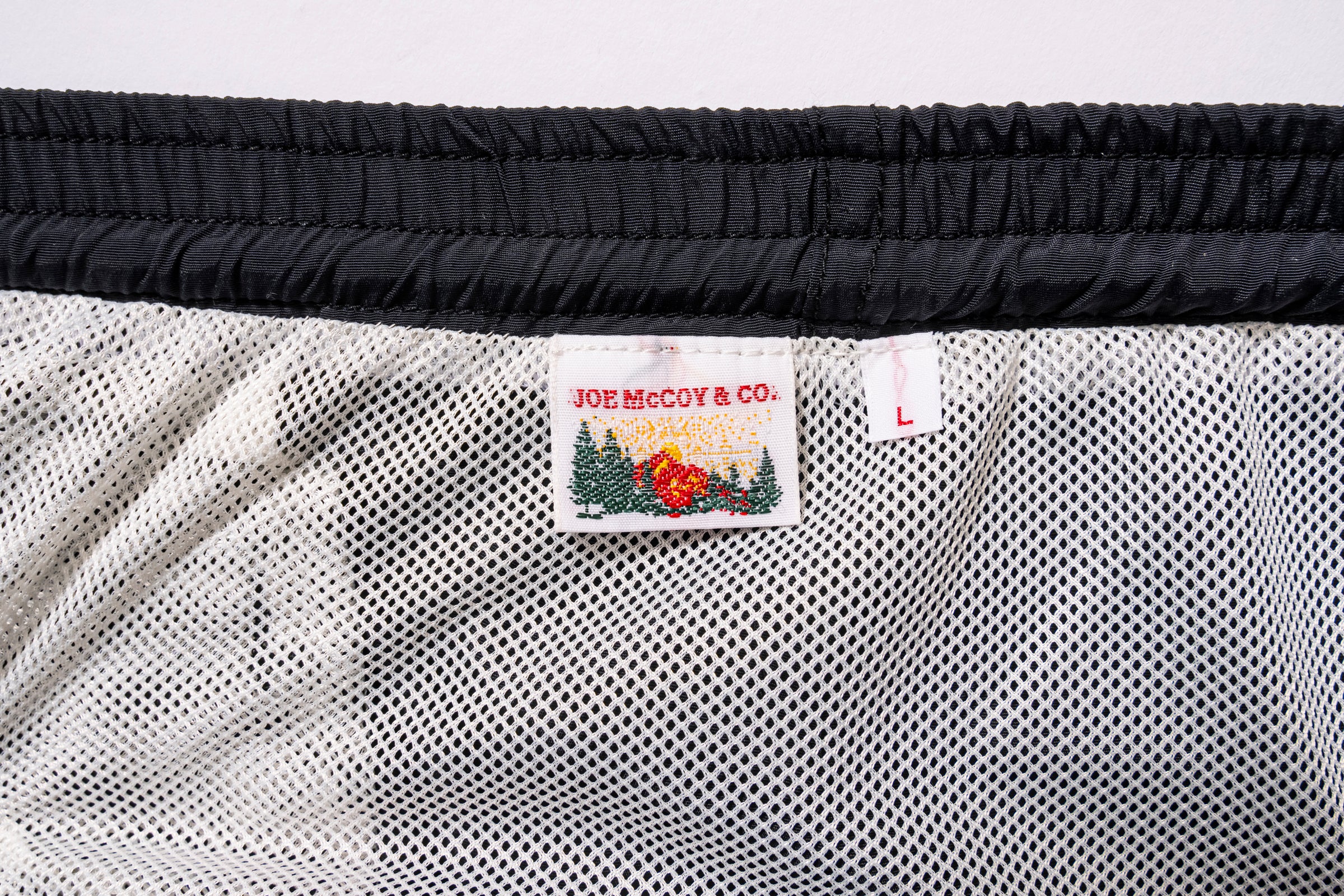 NYLON-MESH HIKING SHORTS - Image 4