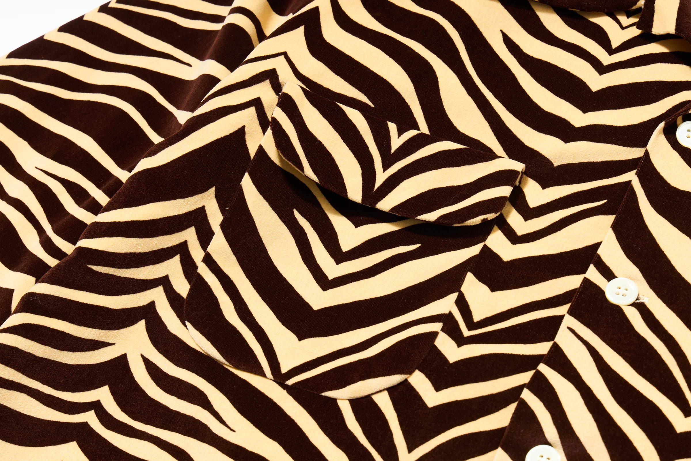 PRINTED VELOUR OPEN-COLLAR SHIRT / ZEBRA - Image 7