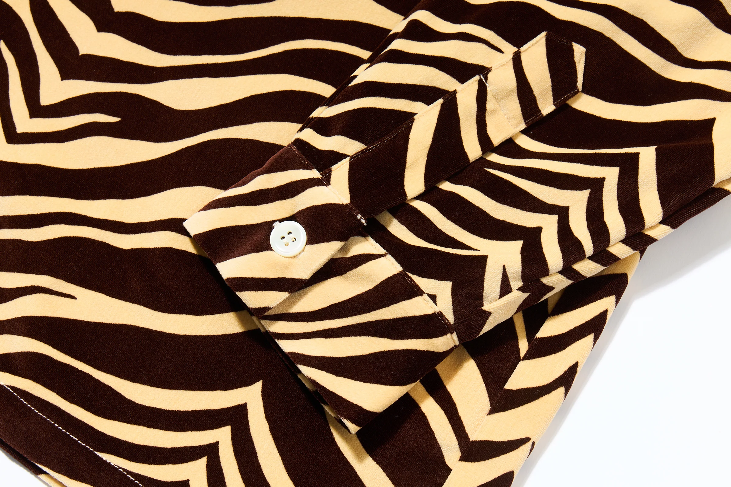 PRINTED VELOUR OPEN-COLLAR SHIRT / ZEBRA - Image 8