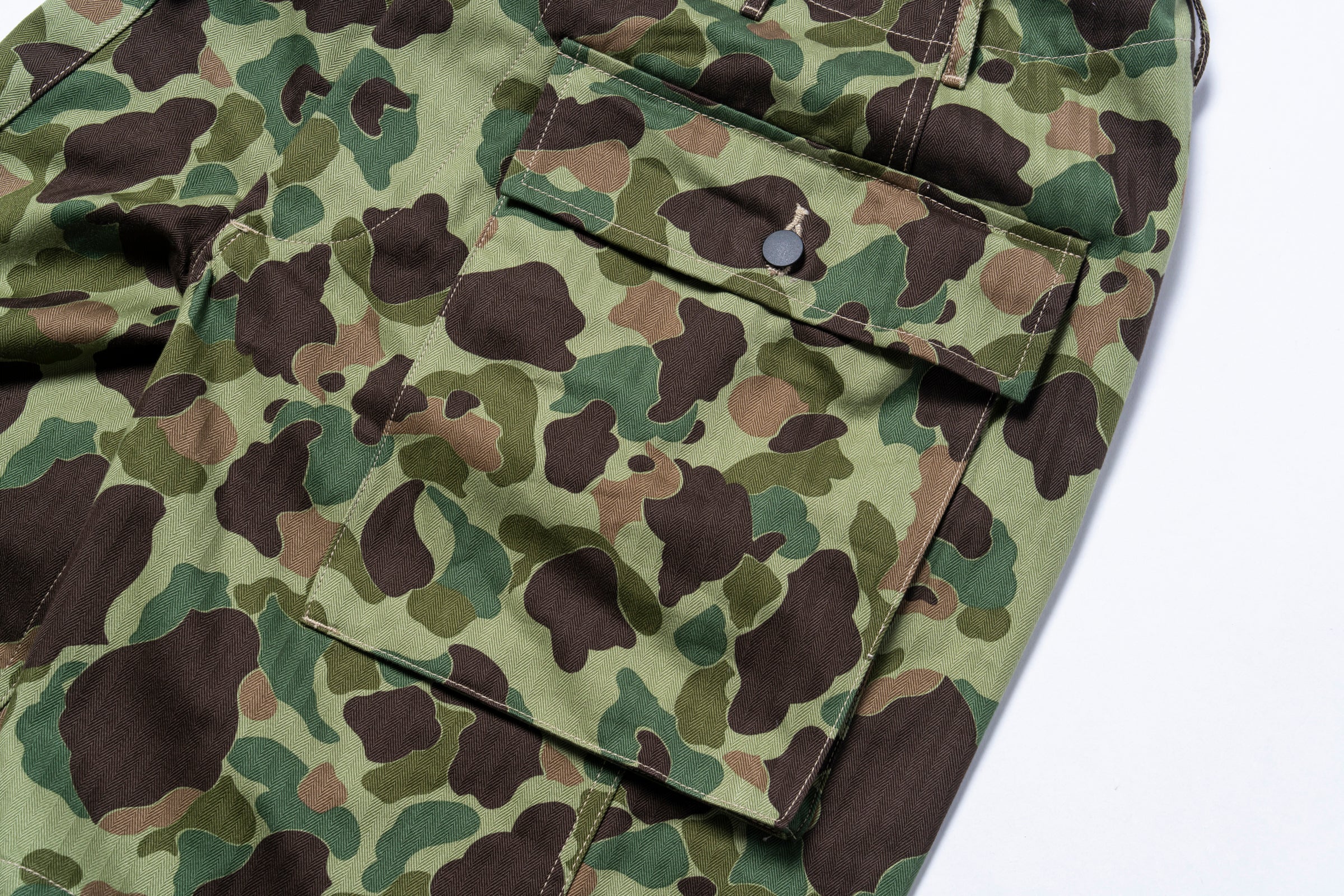 REVERSIBLE FROGSKIN CAMOUFLAGE SHORTS - Image 6