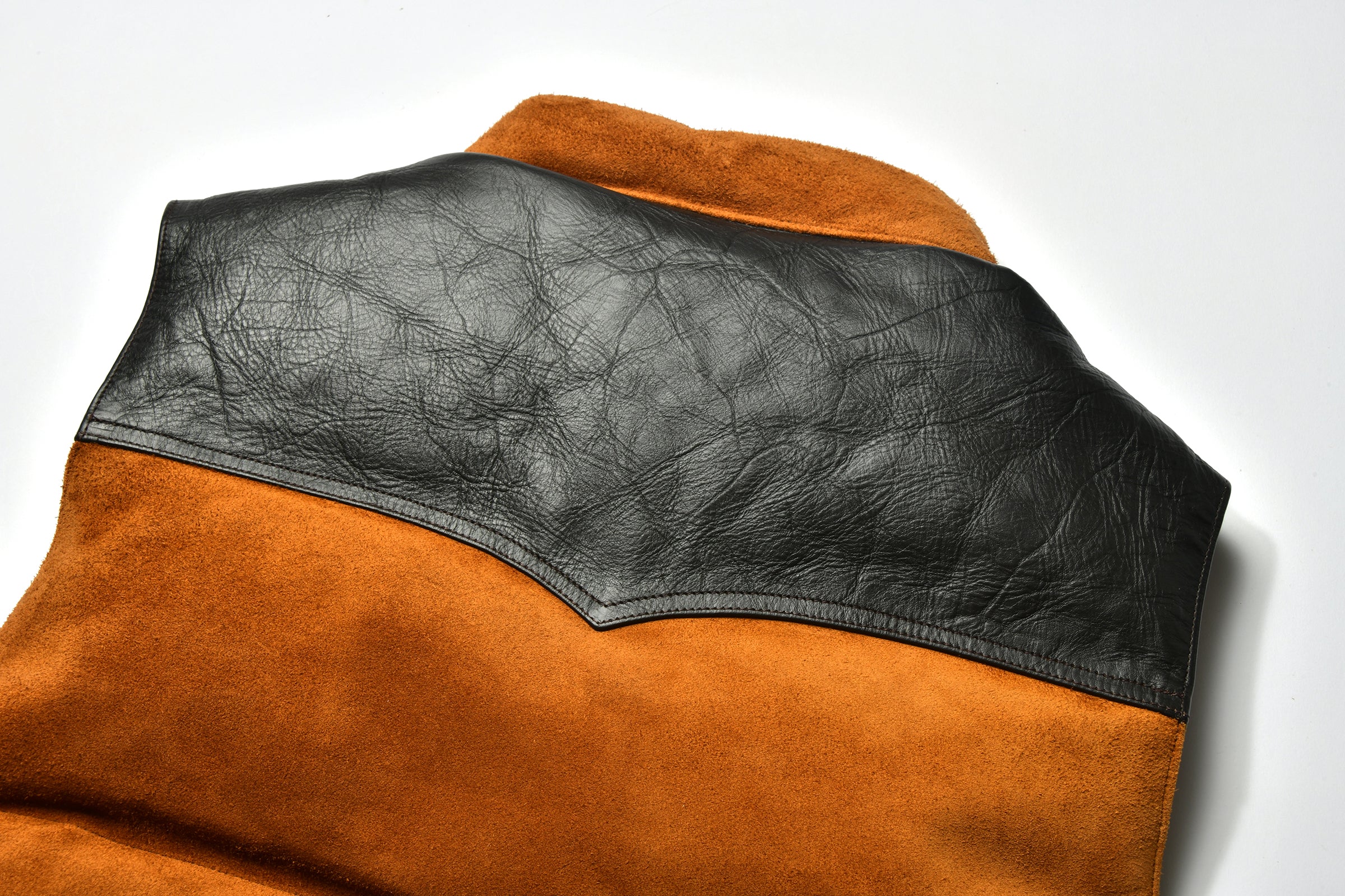ROUGHOUT DOWN VEST - Image 8