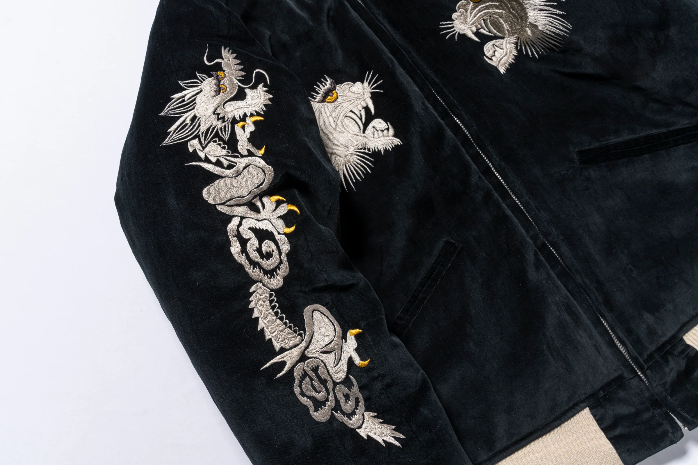 SOUVENIR SUKA JACKET / TIGER AND EAGLE - Image 8