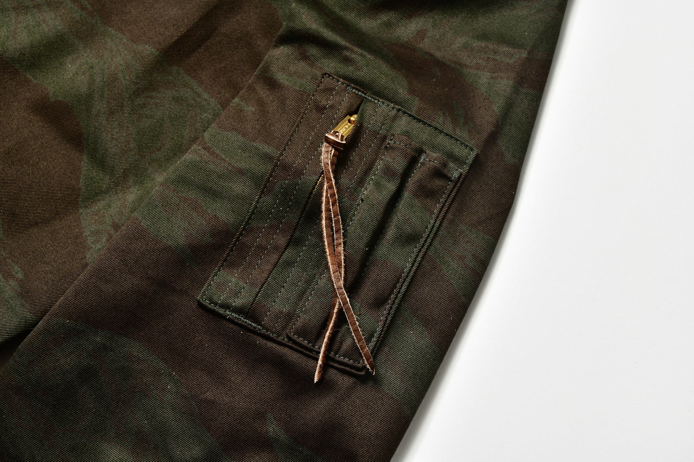 TIGER CAMOUFLAGE PARKA / BLACK OVER-DYE (TIGER CAMOUFLAGE) - Image 7