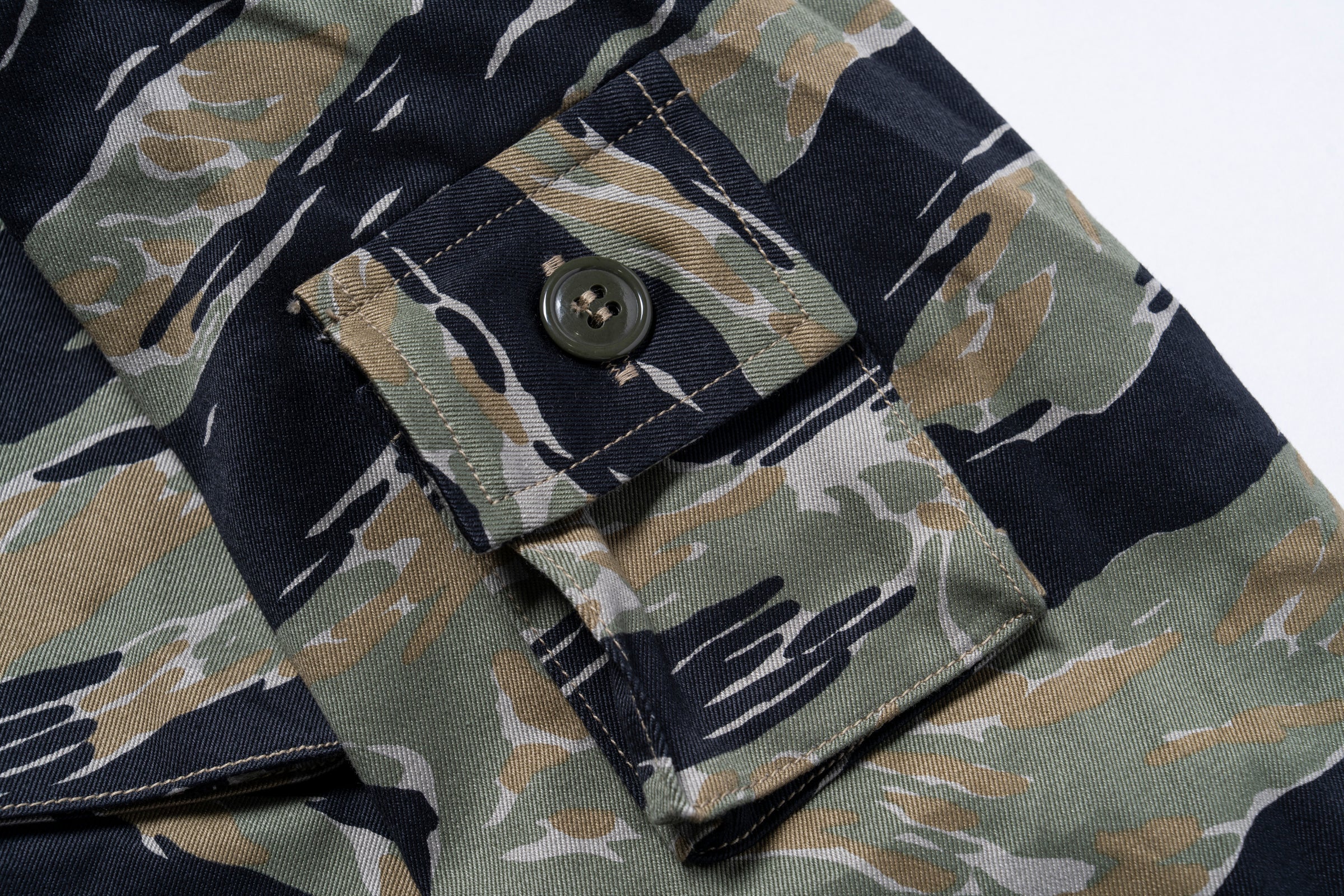 TIGER CAMOUFLAGE SHIRT / TADPOLE - Image 8