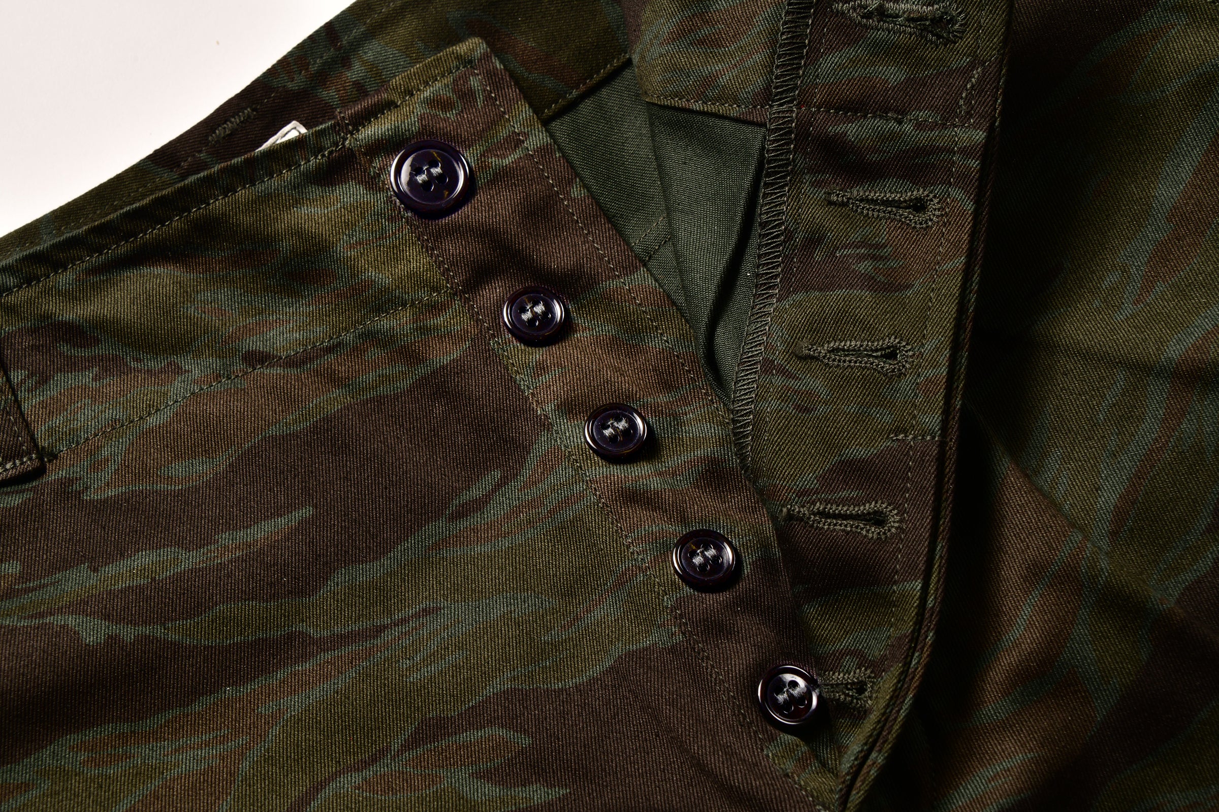 TIGER CAMOUFLAGE TROUSERS / BLACK OVER-DYE - Image 6