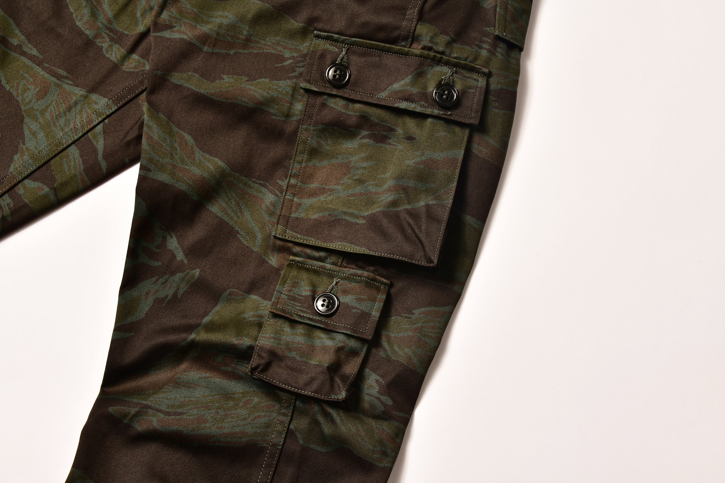 TIGER CAMOUFLAGE TROUSERS / BLACK OVER-DYE - Image 7