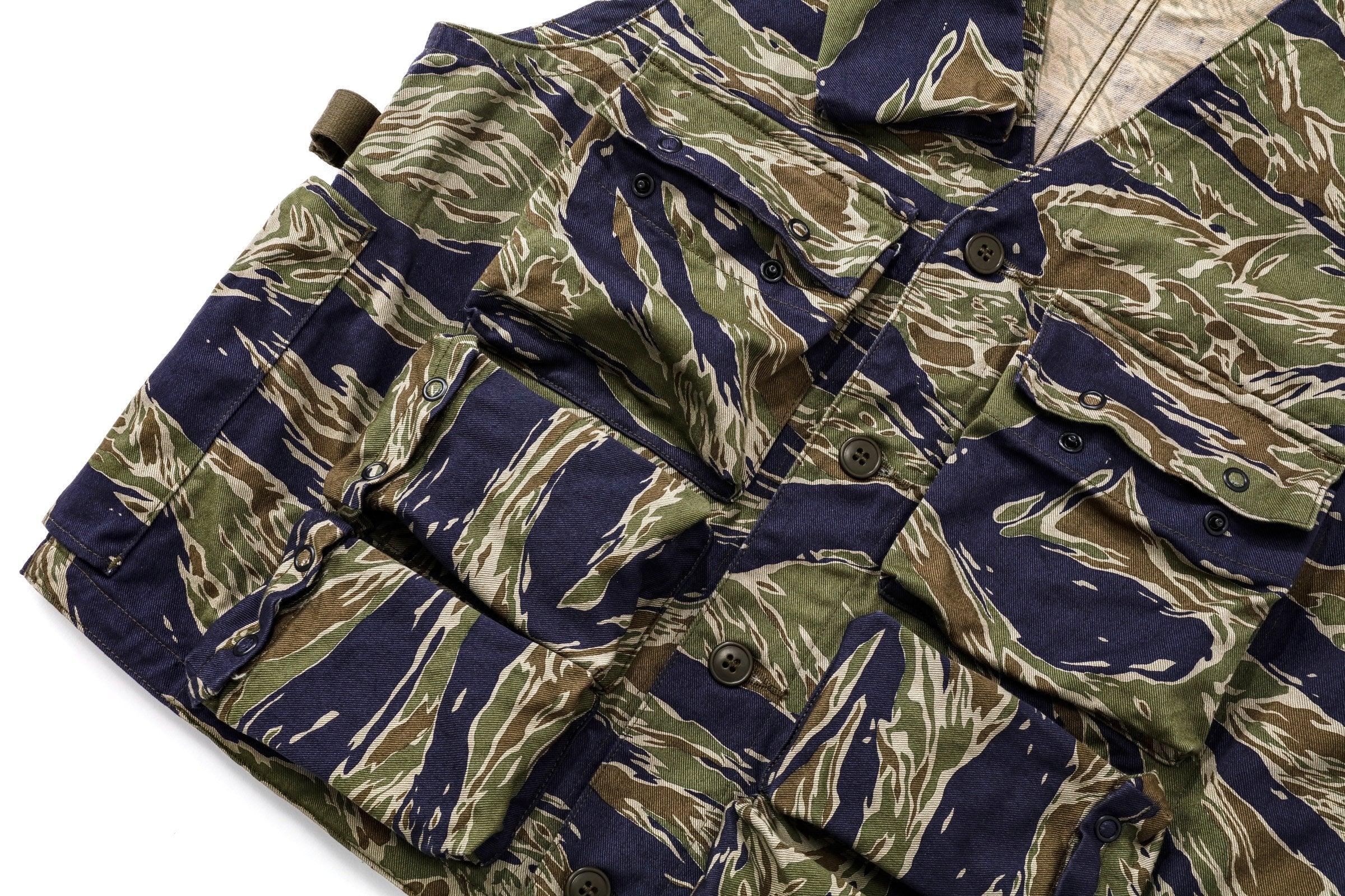 TIGER CAMOUFLAGE VEST / TADPOLE - Image 4