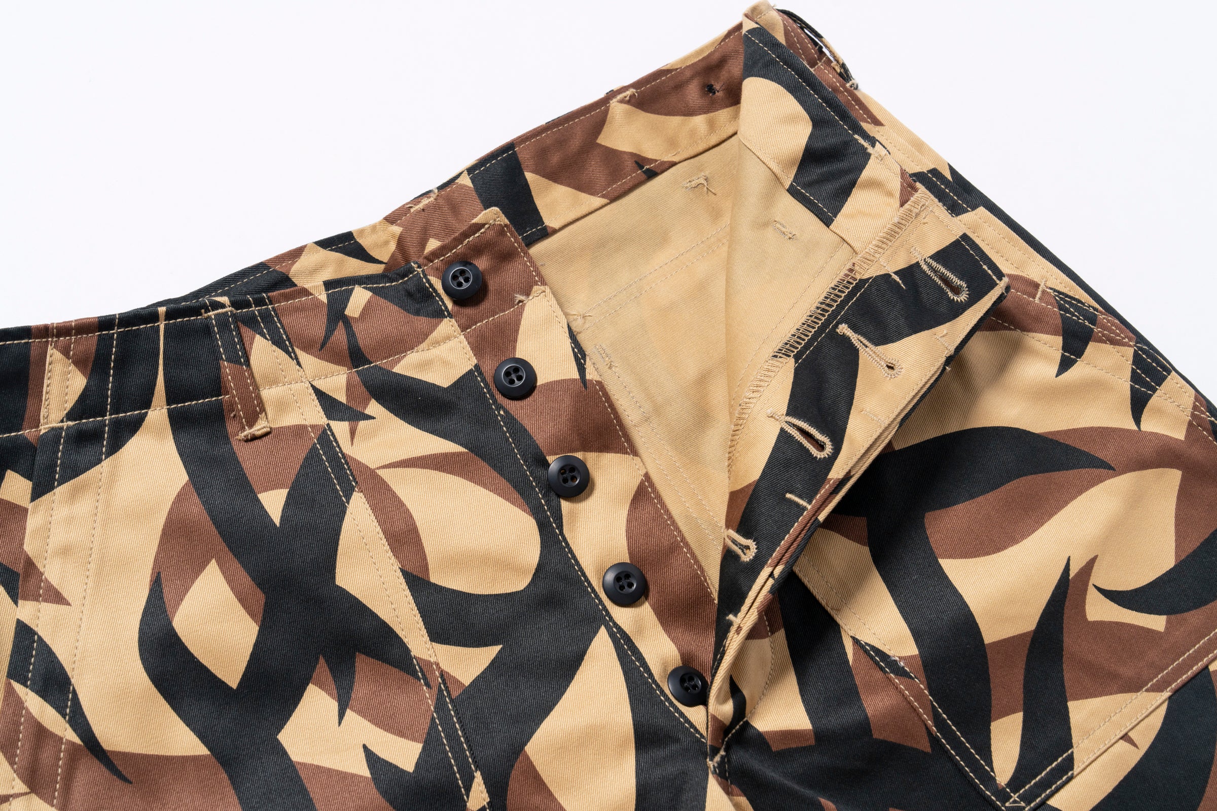 TRIBAL CAMOUFLAGE COMBAT TROUSERS - Image 4