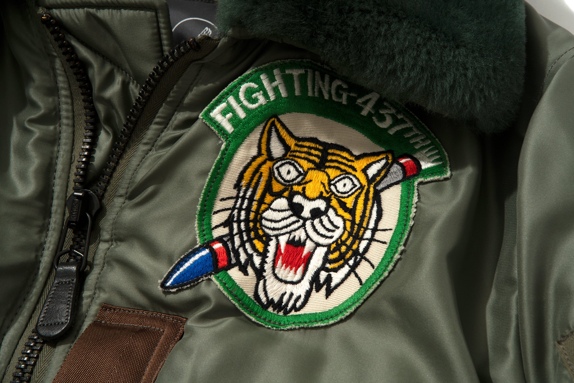 TYPE B-15D / FIGHTING - 437th - Image 4