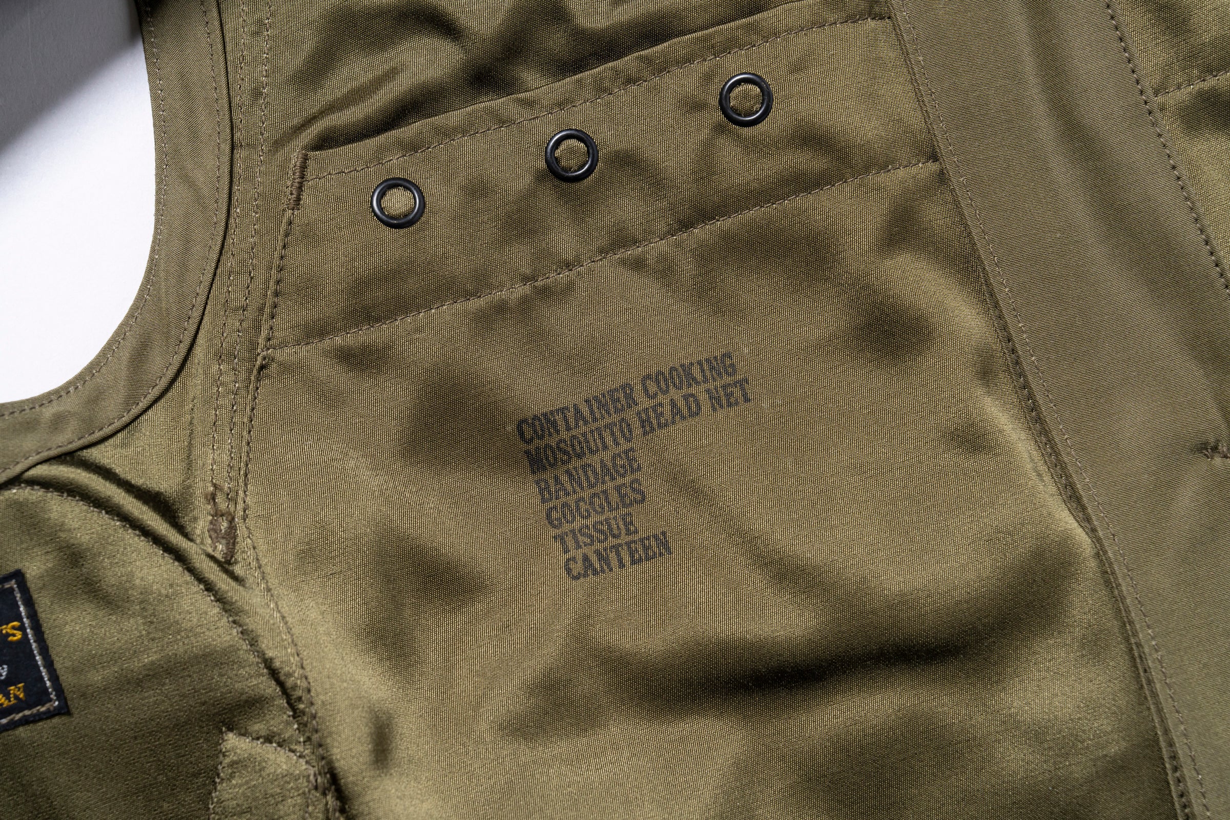 TYPE C-1 VEST, EMERGENCY SUSTENANCE - Image 10
