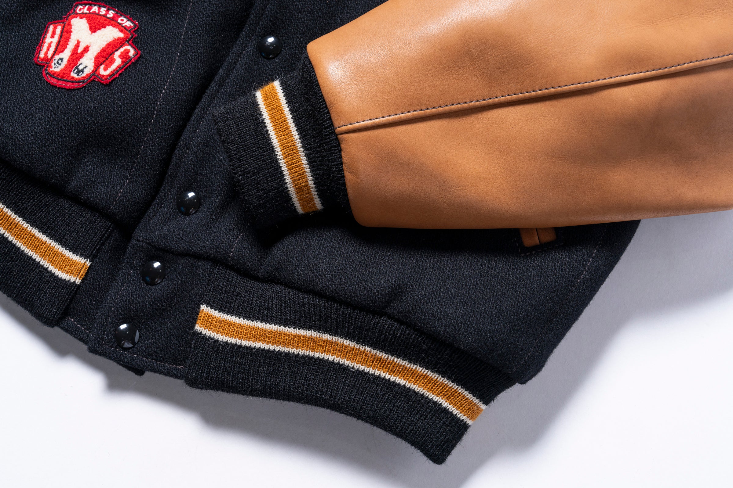 WOOL VARSITY JACKET / BULLDOGS - Image 12